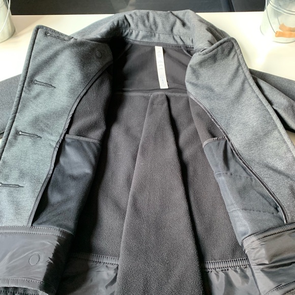 Lululemon warm winter black coat like new - Picture 4 of 6